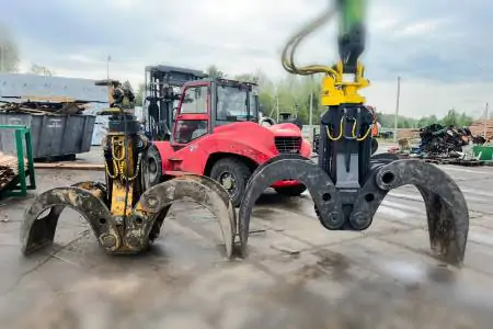 ГИДРАВЛИЧЕСКИЕ ГРЕЙФЕРЫ DIMET DST: КАК УСКОРИТЬ РАЗГРУЗКУ ЛЕСОВОЗОВ В 2 РАЗА И ЗАБЫТЬ О ПРОСТОЯХ